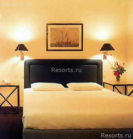 Dionysos Hotel 5